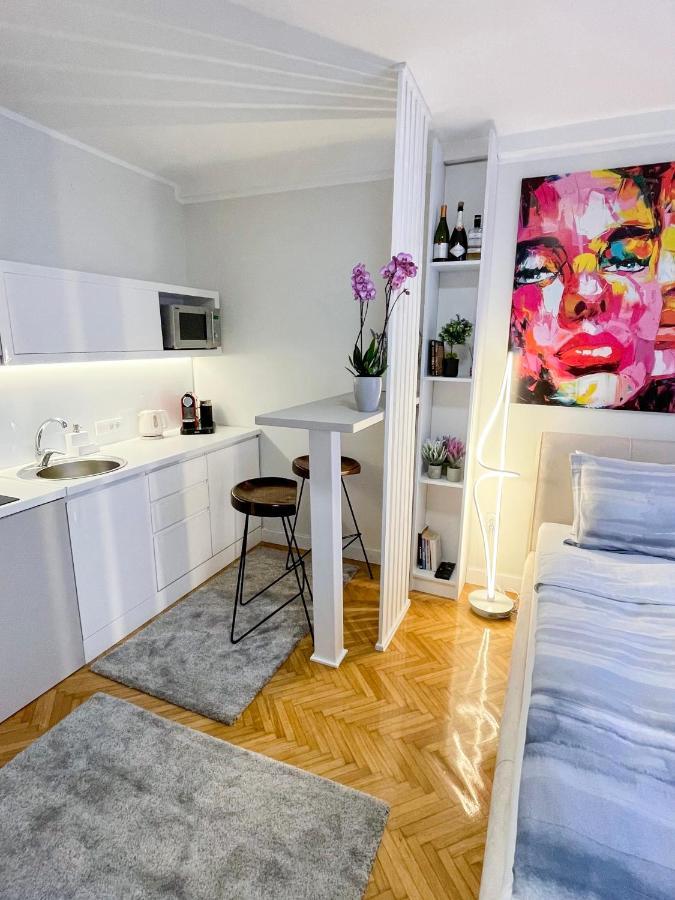 Apartament Skadarlija Colorway Belgrad Zewnętrze zdjęcie